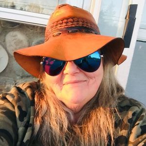 Meet your Posher, Donna